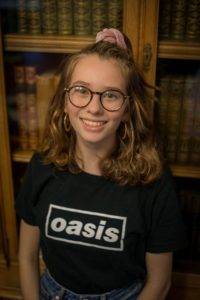 Beccie White Headshot scaled