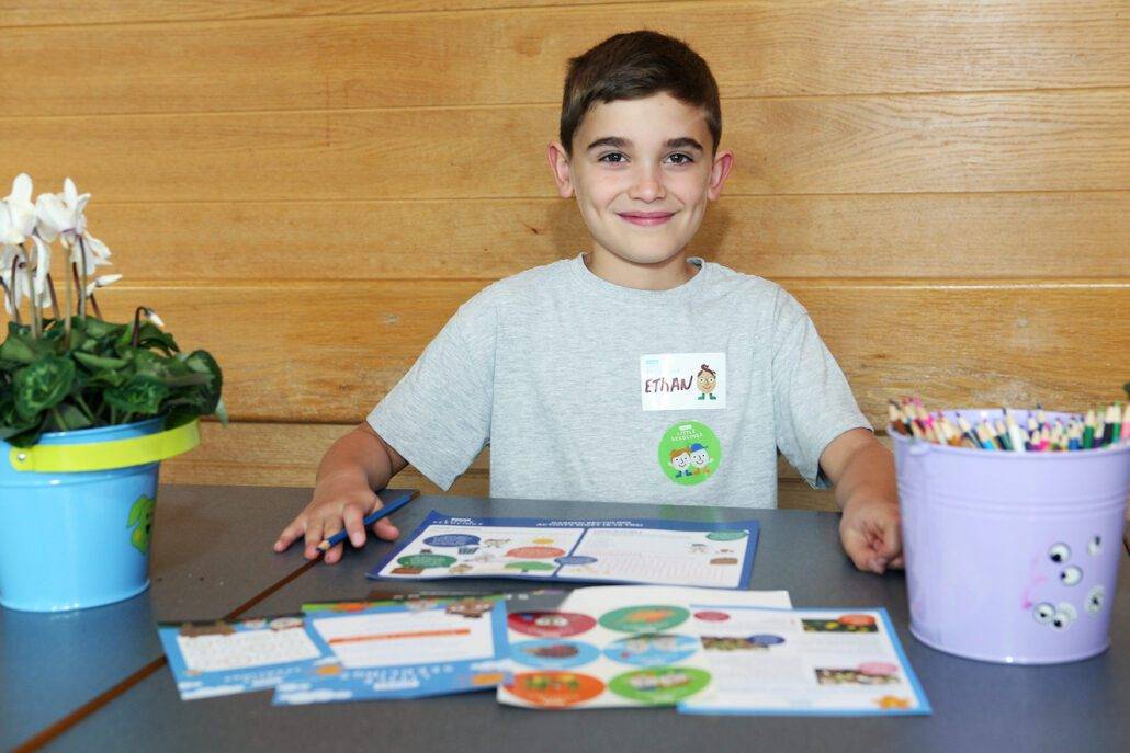 Dobbies’ Little Seedlings get their five a day this September 2 C UNP Dobbies Ethan Firth Ashford Little Seedlings Ambassador