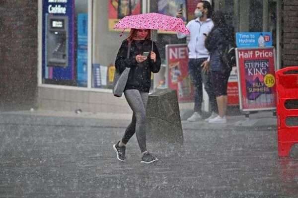 From Edinburgh to Glasgow the Met Office reports rain, rain and more rain