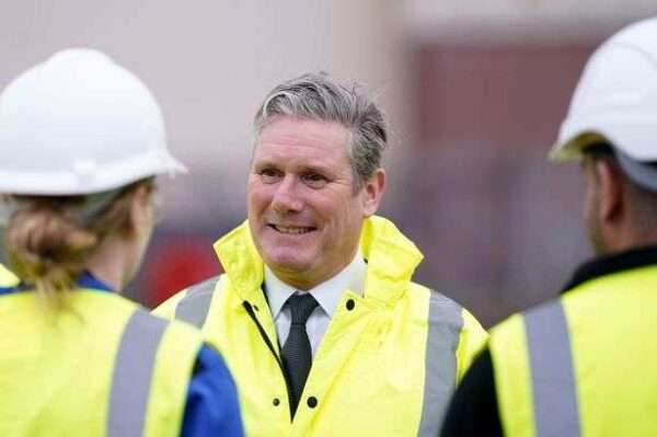 Keir Starmer urged to ditch plan to ban new North Sea oil and gas licences